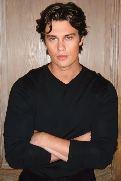 Nicholas Galitzine photo