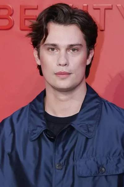 Nicholas Galitzine photo