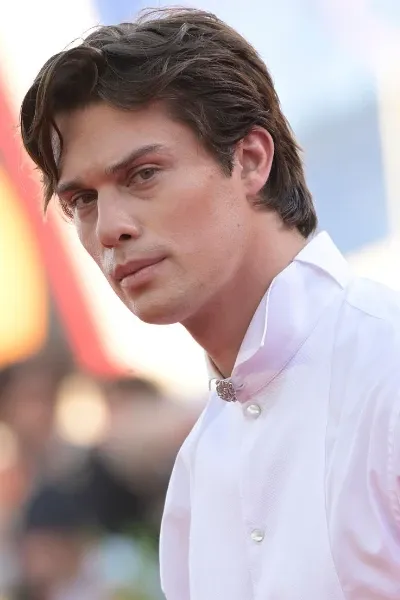 Nicholas Galitzine photo
