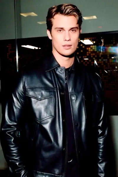 Nicholas Galitzine photo