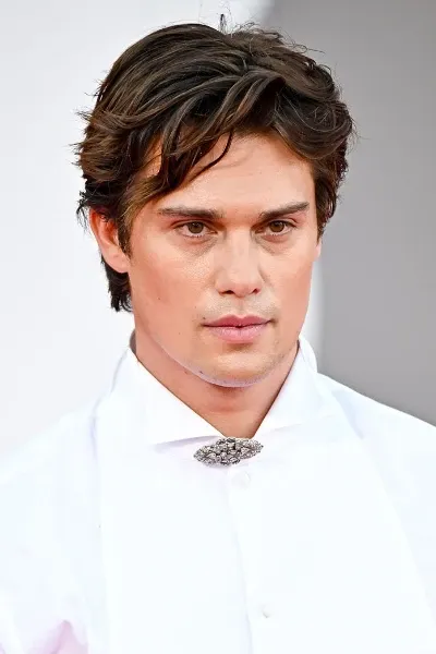 Nicholas Galitzine photo