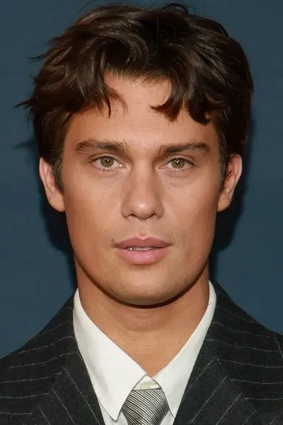 Nicholas Galitzine photo