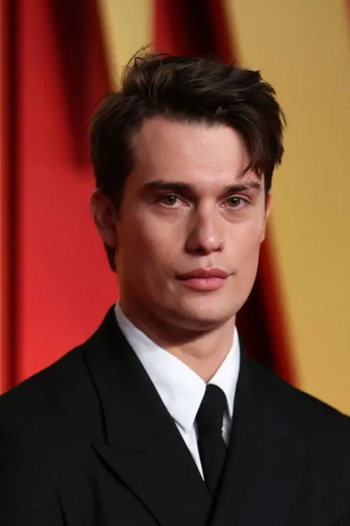 Nicholas Galitzine photo