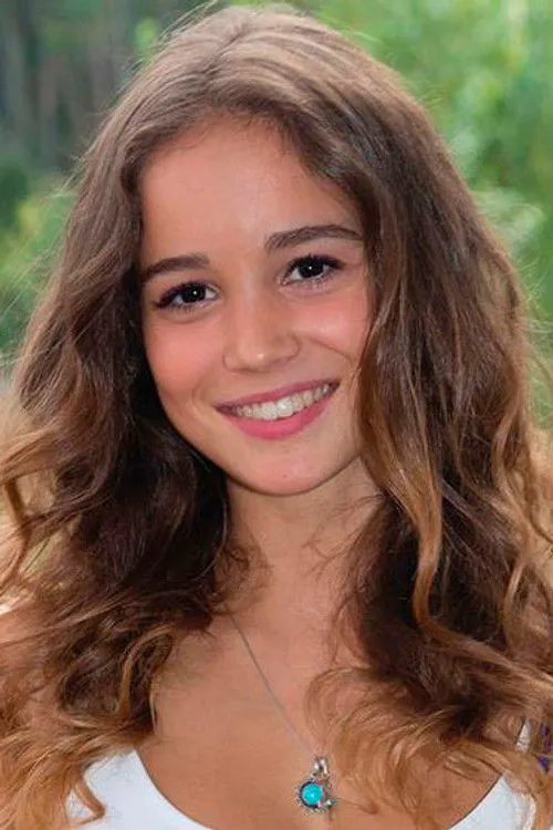 Alba Baptista photo