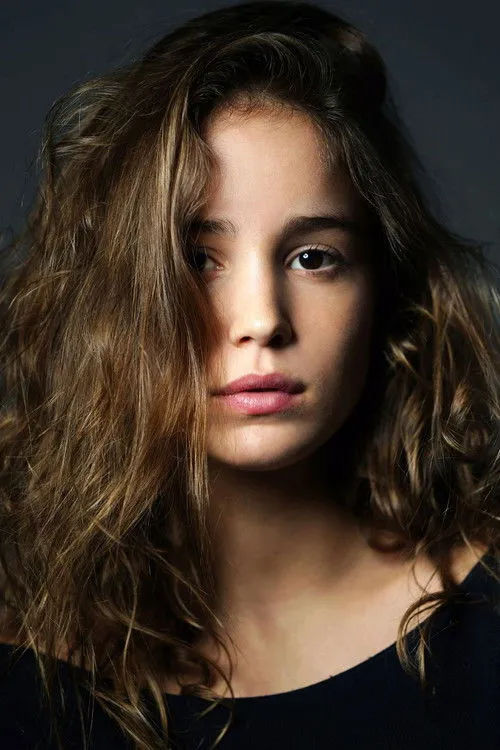 Alba Baptista photo
