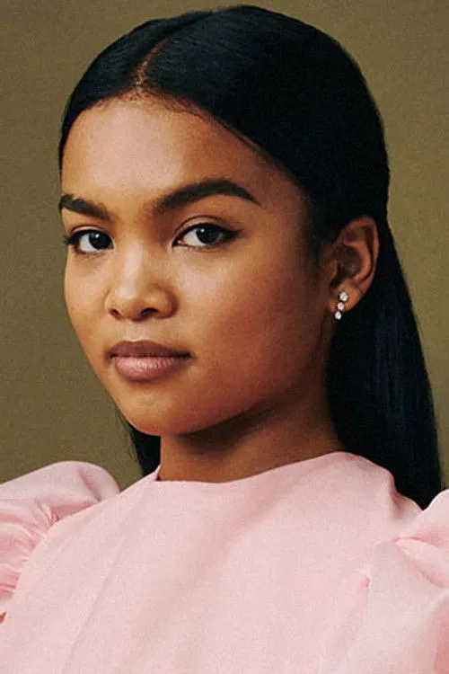 Mia Isaac photo