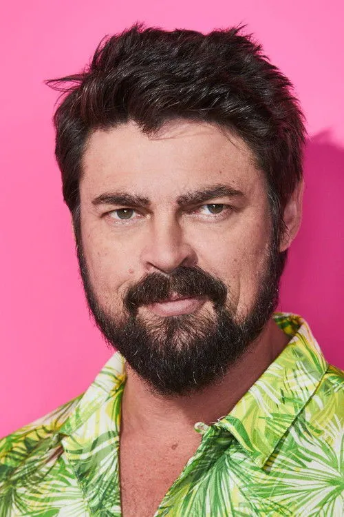 Karl Urban photo
