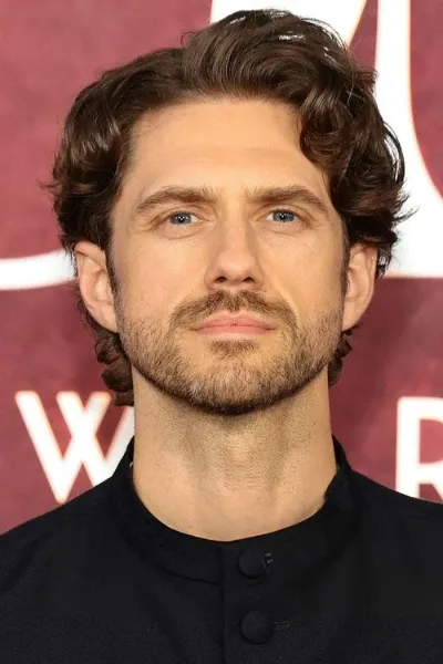 Aaron Tveit photo