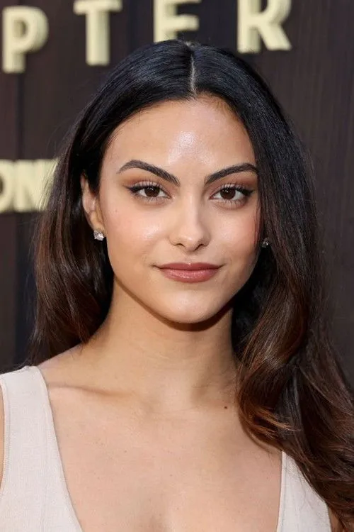 Camila Mendes photo