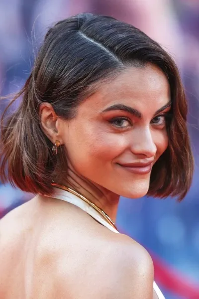 Camila Mendes photo