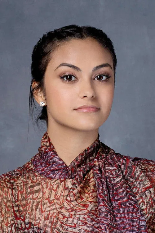 Camila Mendes photo
