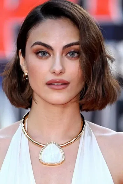 Camila Mendes photo