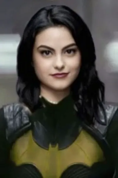 Camila Mendes photo