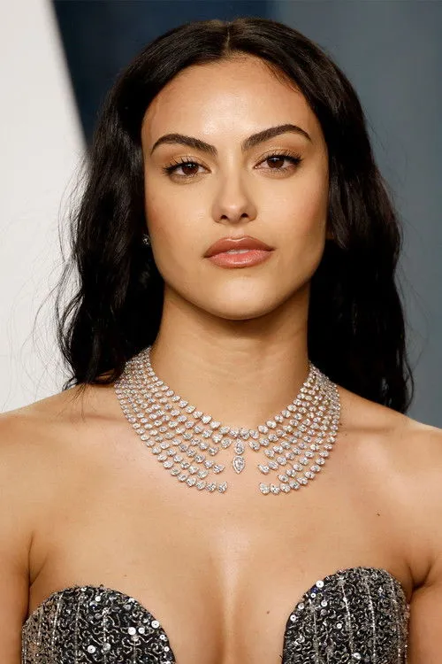 Camila Mendes photo