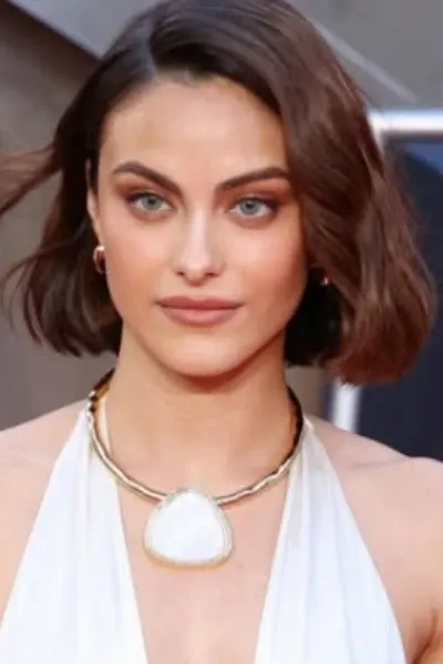 Camila Mendes photo