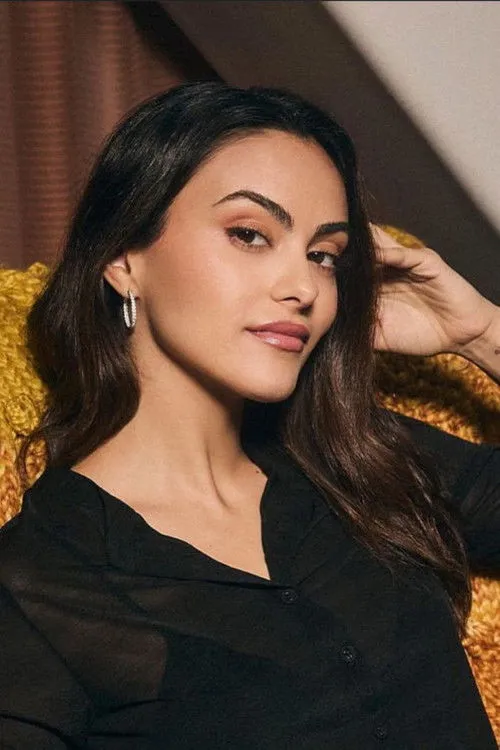 Camila Mendes photo