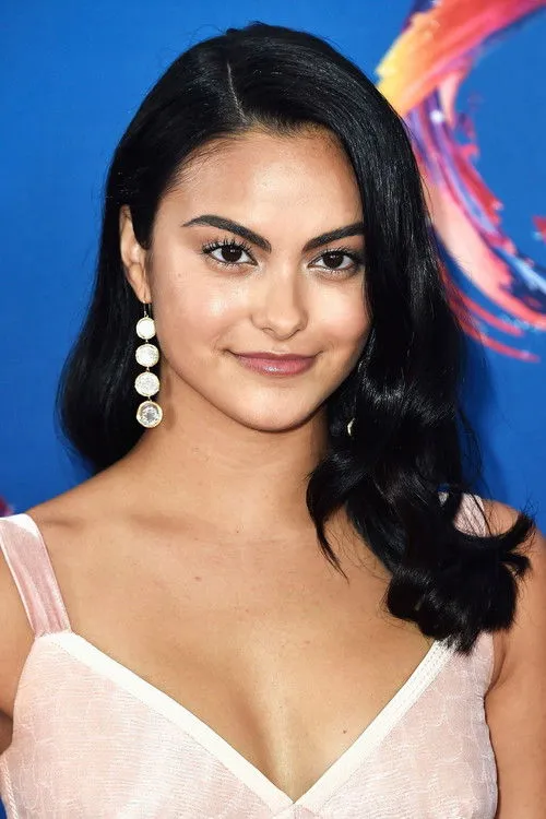 Camila Mendes photo