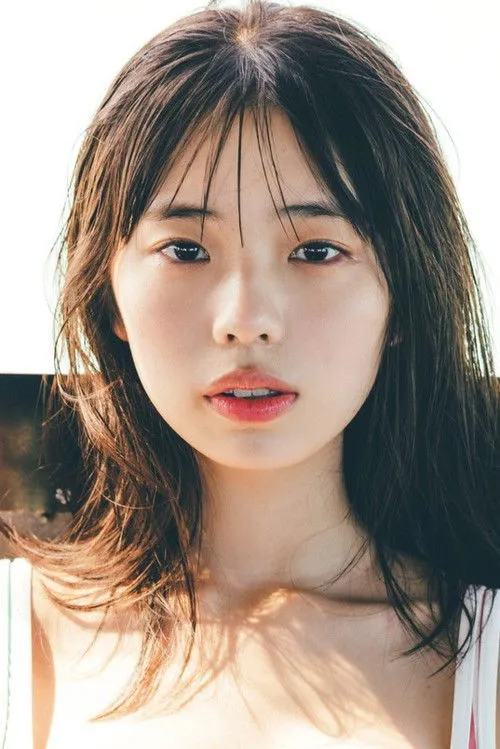 Hina Kikuchi photo