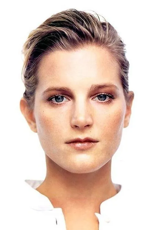 Bridget Fonda photo