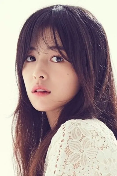 Ji Woo photo