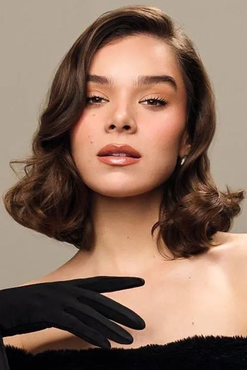 Hailee Steinfeld photo