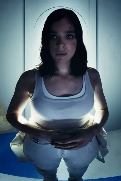 Hailee Steinfeld photo