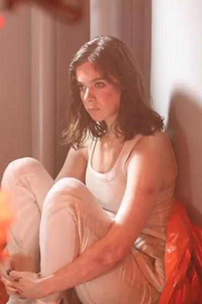 Hailee Steinfeld photo
