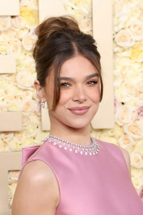 Hailee Steinfeld photo