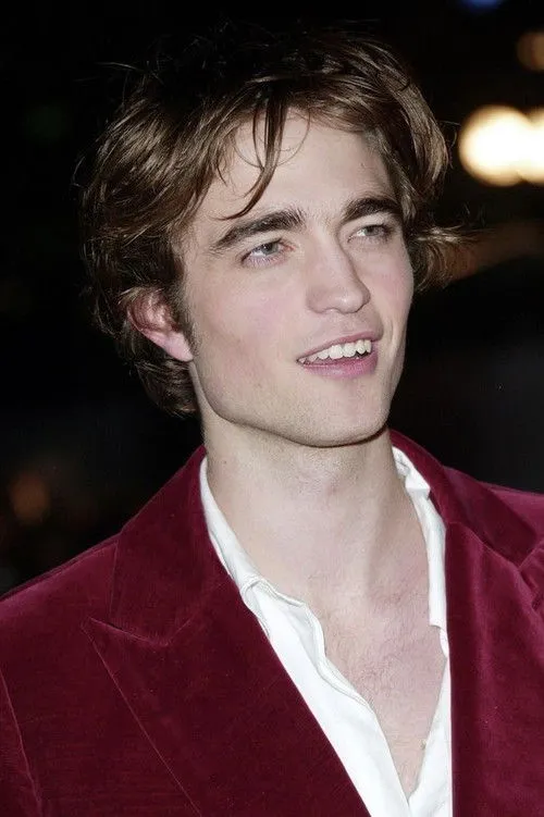 Robert Pattinson photo