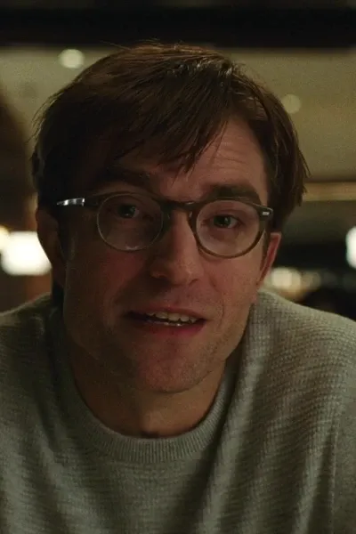 Robert Pattinson photo