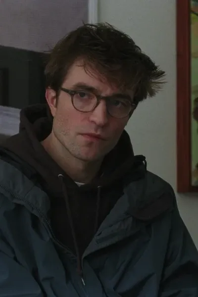 Robert Pattinson photo