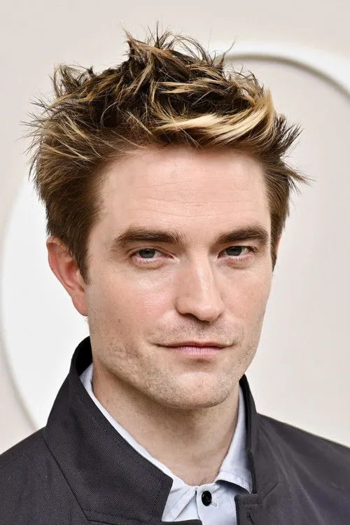 Robert Pattinson photo