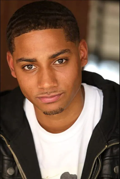 Elijah Collins