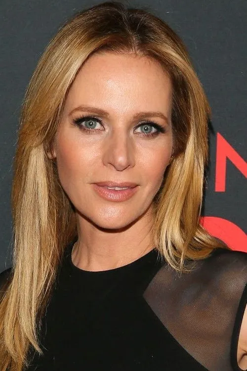 Jessalyn Gilsig photo