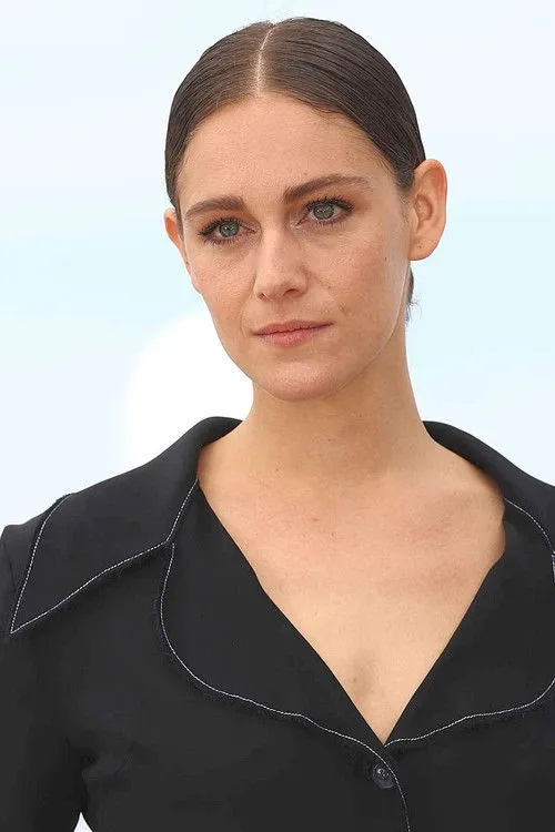 Ariane Labed photo