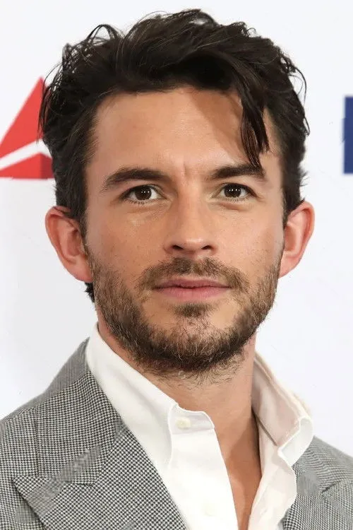 Jonathan Bailey photo