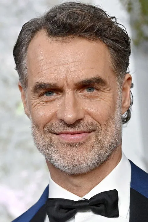 Murray Bartlett photo
