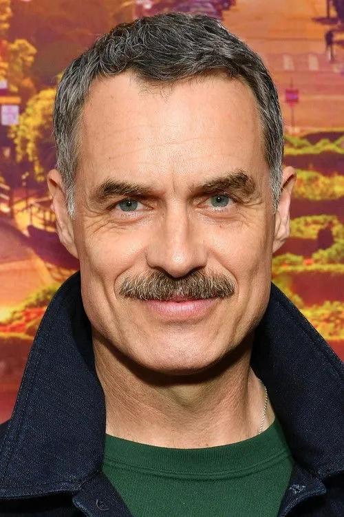 Murray Bartlett photo