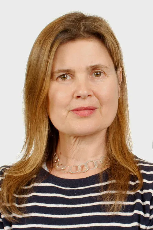 Sophie Aldred photo