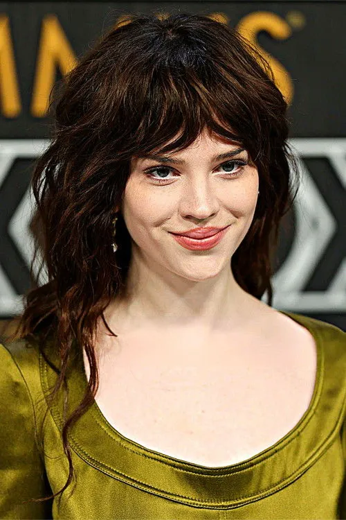 Sophie Thatcher photo