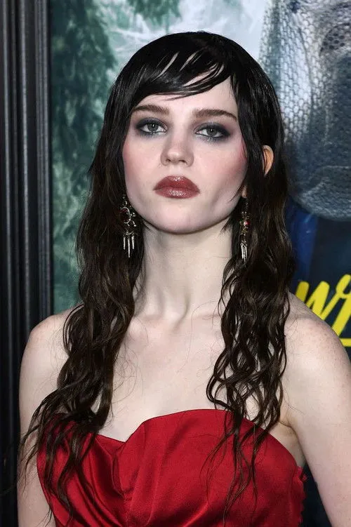 Sophie Thatcher photo