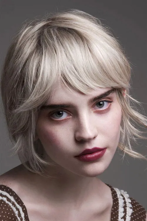 Sophie Thatcher photo