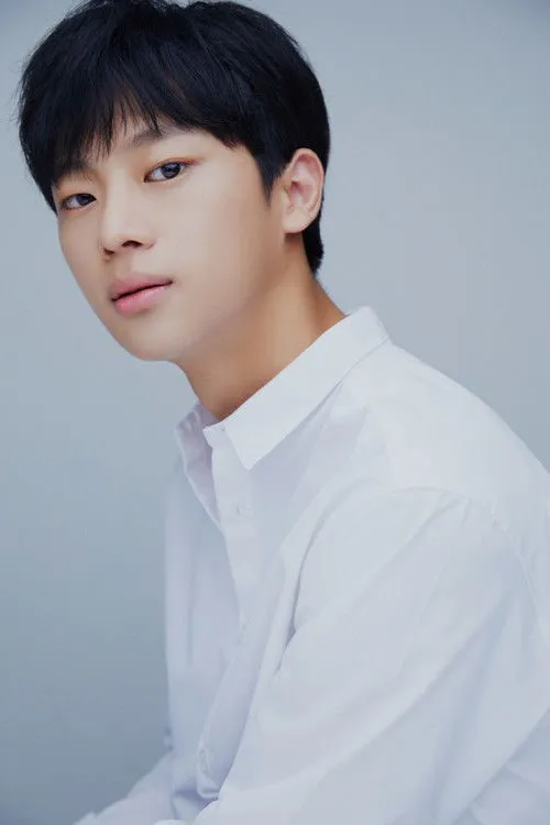 Yunseong Lee