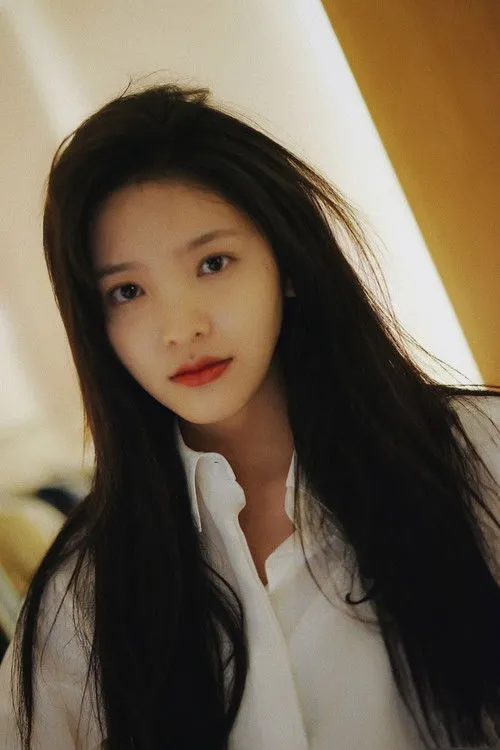 Zhang Ruonan photo