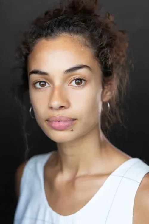 Nia Towle photo