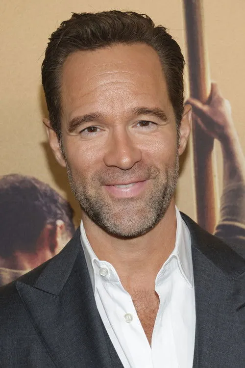 Chris Diamantopoulos photo