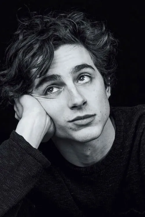 Timothée Chalamet photo