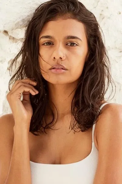Madeleine Madden photo