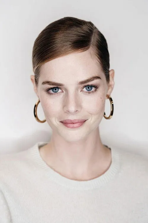 Samara Weaving photo