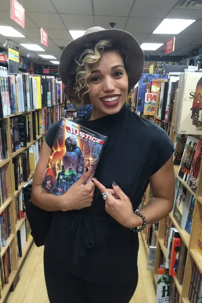 Ciara Renée photo